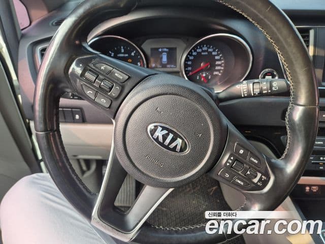 Kia The / новый New Carnival Luxury, 2019 8