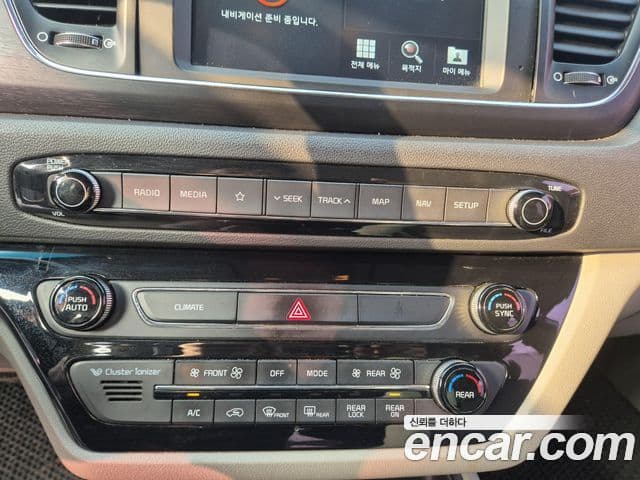 Kia The / новый New Carnival Luxury, 2019 10