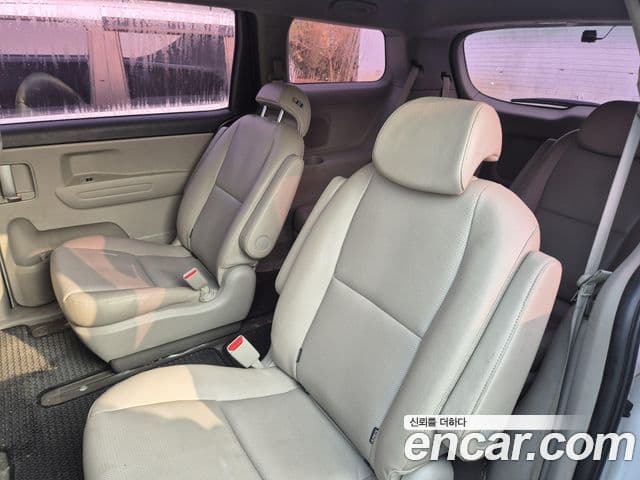 Kia The / новый New Carnival Luxury, 2019 12