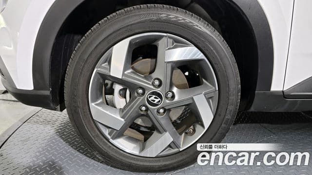 Hyundai Venue 1.6 Flux, 2023 все фото