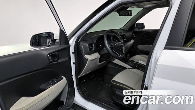 Hyundai Venue 1.6 Flux, 2023 10