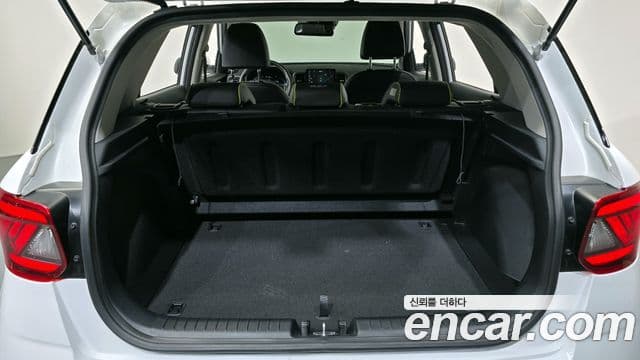 Hyundai Venue 1.6 Flux, 2023 20