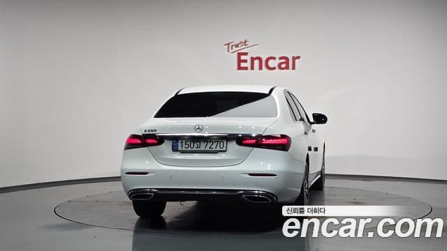 Mercedes-Benz E-класс W213 Avantgarde, 2021 4