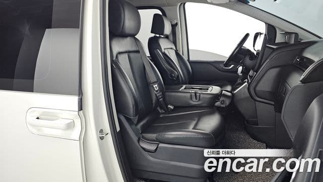 Hyundai Staria Modern, 2022 10