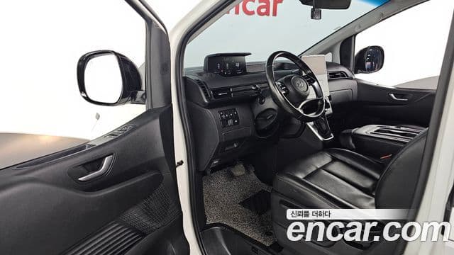 Hyundai Staria Modern, 2022 11