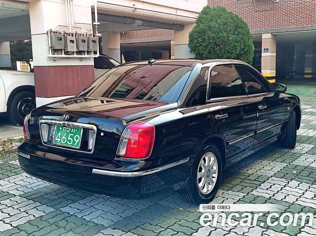 Hyundai New Grandeur XG люксовая версия, 2005 4