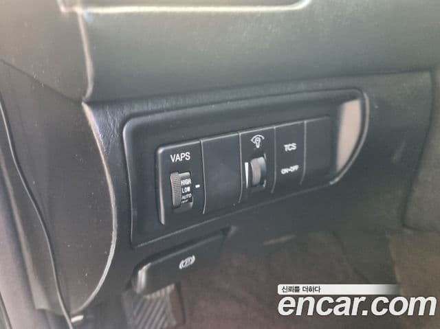 Hyundai New Grandeur XG люксовая версия, 2005 12