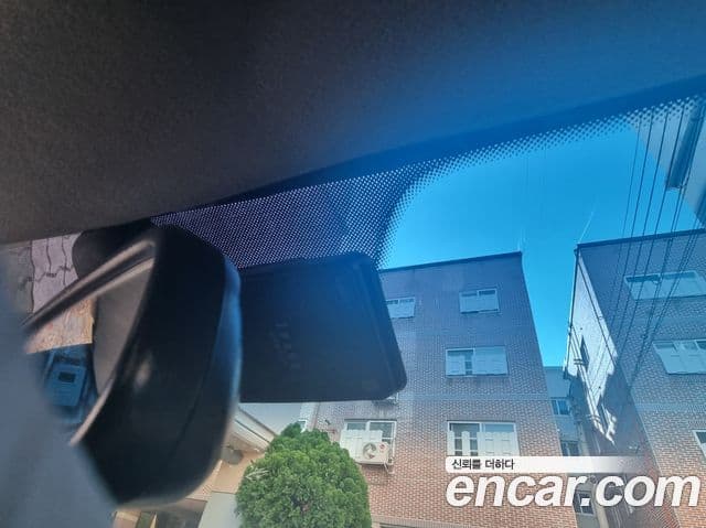 Hyundai New Grandeur XG люксовая версия, 2005 16