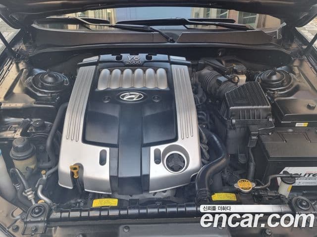 Hyundai New Grandeur XG люксовая версия, 2005 18