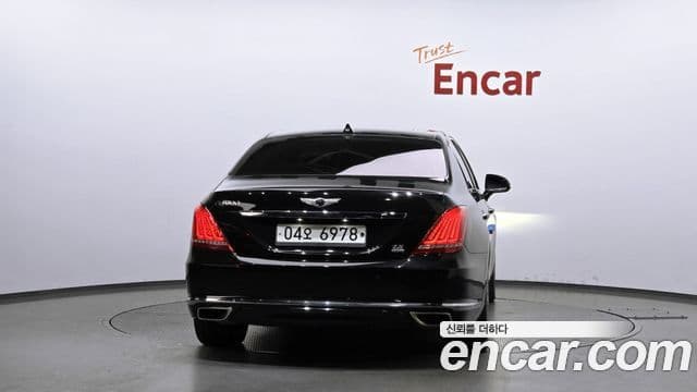 Genesis EQ900 Prestige, 2018 4