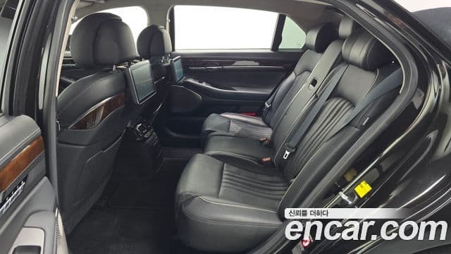 Genesis EQ900 Prestige, 2018 11