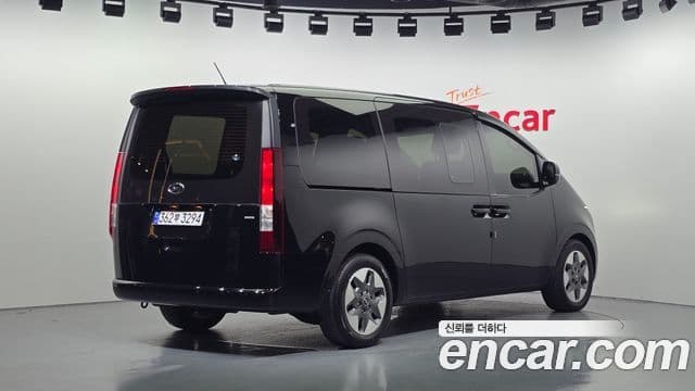 Hyundai Staria Modern, 2023 2