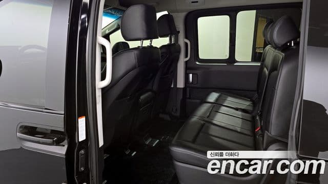 Hyundai Staria Modern, 2023 11