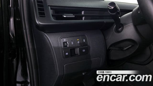 Hyundai Staria Modern, 2023 15