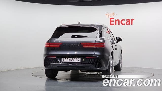 Genesis GV70, 2022 4