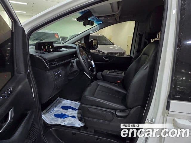 Hyundai Staria Modern, 2025 6