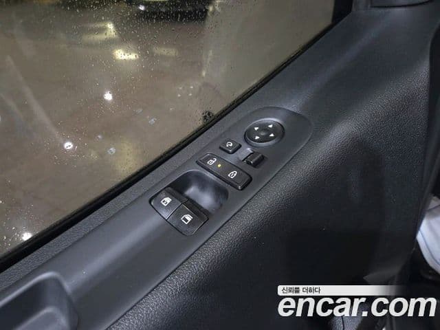 Hyundai Staria Modern, 2025 15