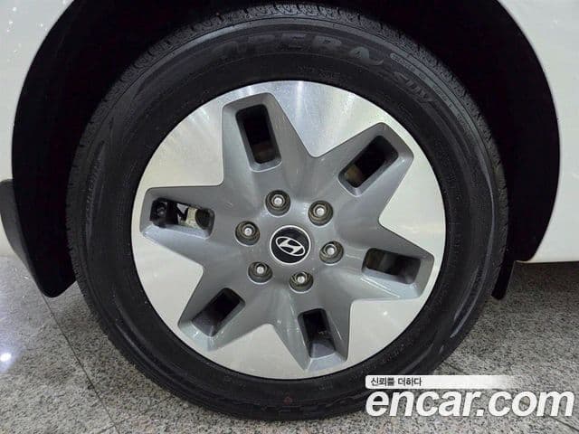 Hyundai Staria Modern, 2025 20