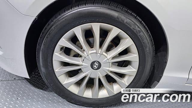 Hyundai LF Sonata 2.0 Smart, 2016 все фото