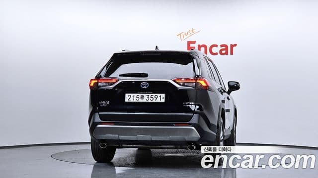 Toyota RAV4 5세대, 2023 4