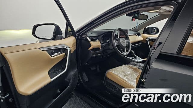 Toyota RAV4 5세대, 2023 11