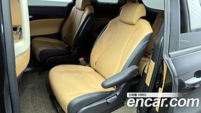 Kia Carnival 4세대 Signature, 2023 11