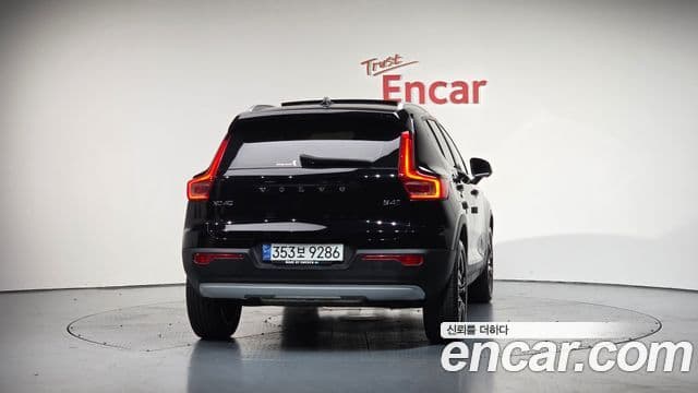 Volvo XC40 B4 Inscription, 2022 4
