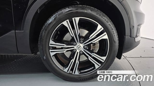 Volvo XC40 B4 Inscription, 2022 все фото