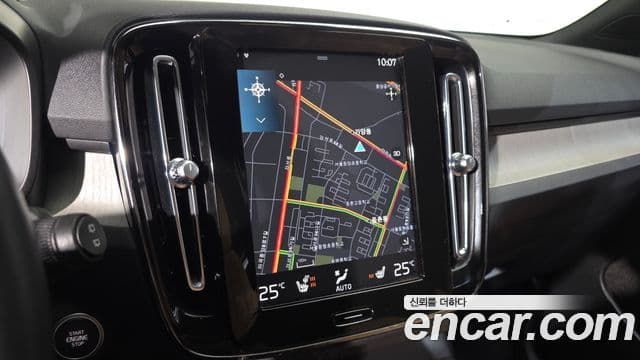 Volvo XC40 B4 Inscription, 2022 14