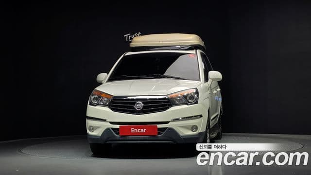 KG모빌리티(SsangYong) Korando 투리스모 4WD outdoor Edition 9인승, 2016 3