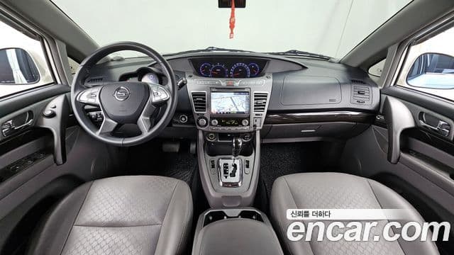 KG모빌리티(SsangYong) Korando 투리스모 4WD outdoor Edition 9인승, 2016 7