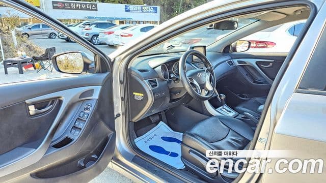 Hyundai Avante MD Luxury, 2012 10