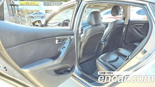 Hyundai Avante MD Luxury, 2012 11