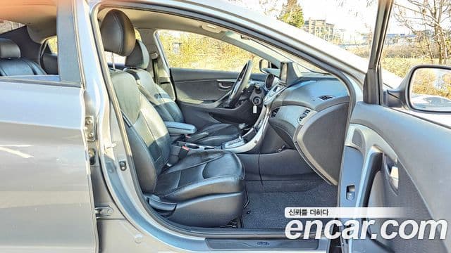 Hyundai Avante MD Luxury, 2012 12