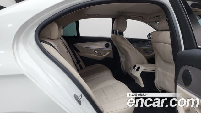 Mercedes-Benz E-класс W213 Avantgarde, 2018 12