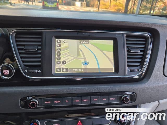 Kia All New Carnival Noblesse, 2018 13