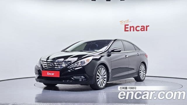 Hyundai YF Sonata LPI Luxury(для людей с инвалидностью), 2011 1