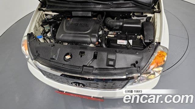 Kia Carnival R Premium, 2014 6