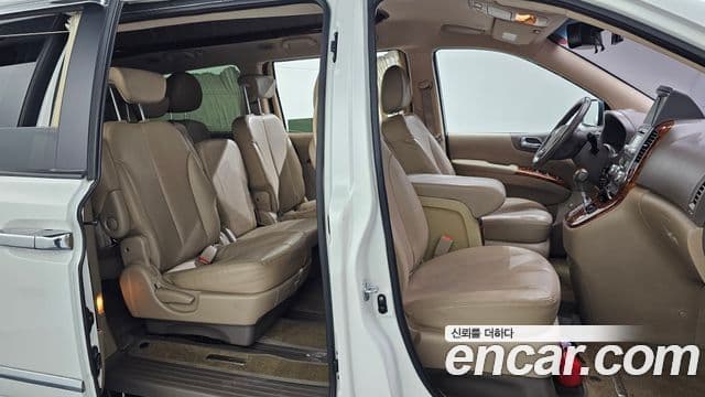 Kia Carnival R Premium, 2014 11