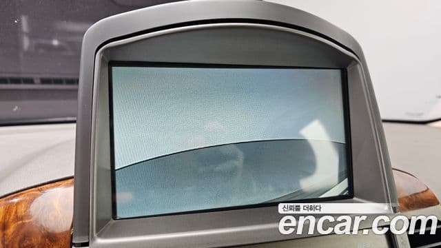 Kia Carnival R Premium, 2014 15