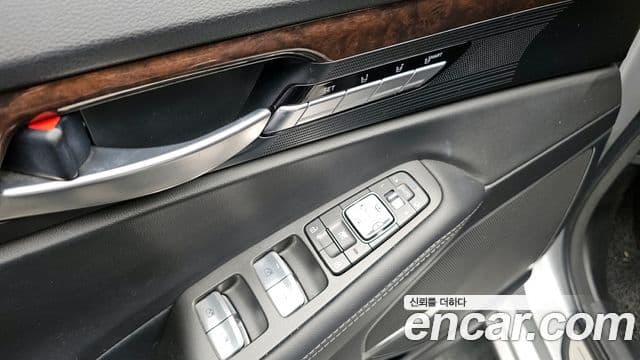 Genesis EQ900 Luxury, 2016 18