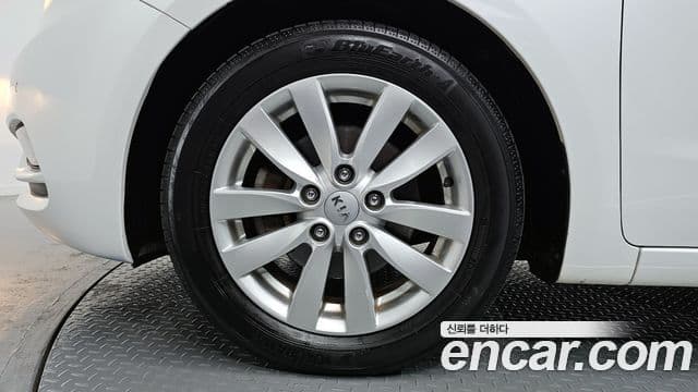 Kia K3 Trendy, 2015 все фото