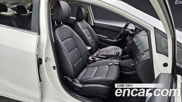 Kia K3 Trendy, 2015 10