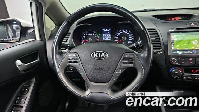 Kia K3 Trendy, 2015 13