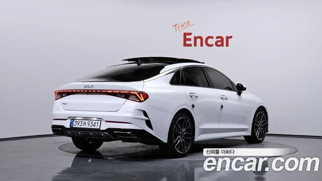 Kia K5 3세대 Signature, 2022 2
