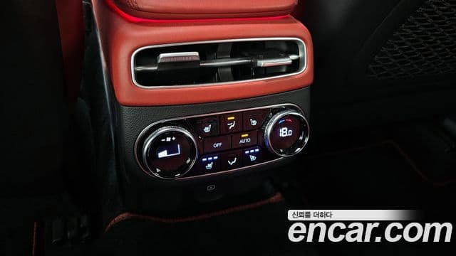 Genesis GV70, 2024 17