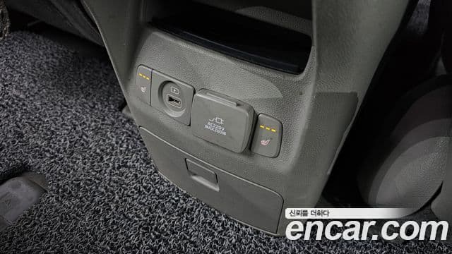 Kia All New Carnival Noblesse, 2015 19