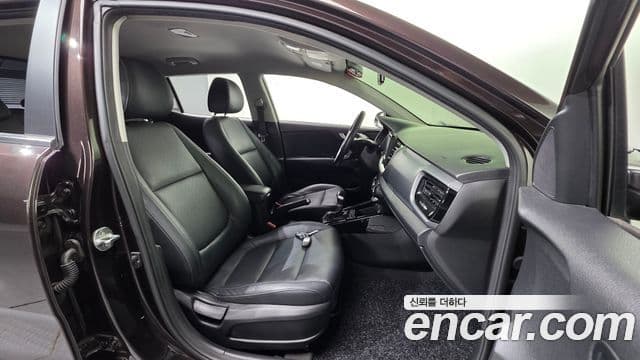 Kia Stonic Trendy, 2018 10