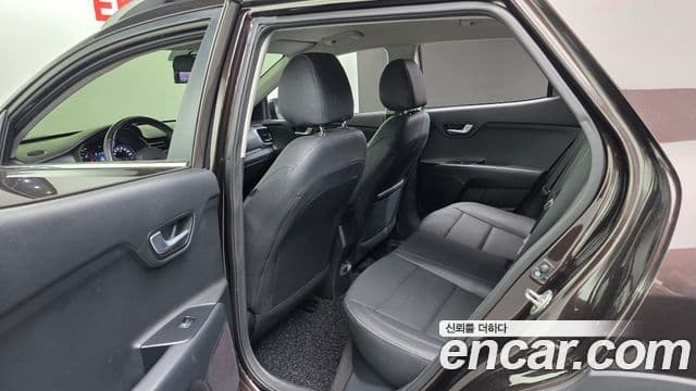 Kia Stonic Trendy, 2018 18