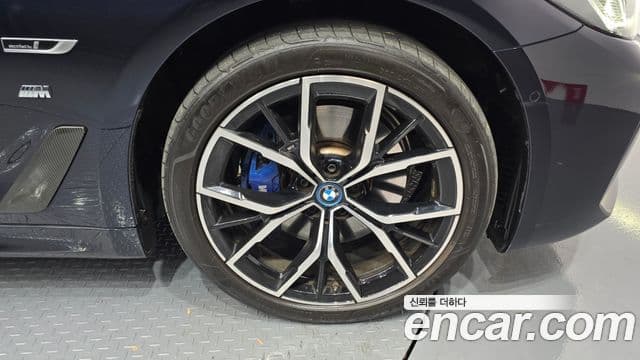 BMW 5시리즈 (G30) 530e M Sport, 2022 все фото